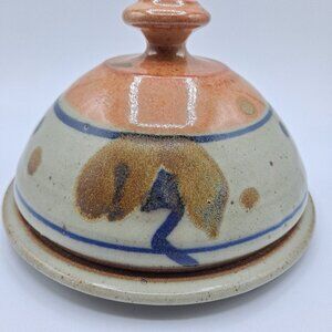 Artist Signed Studio Art Pottery Round Butter / Cheese Dish w/ Dome Lid